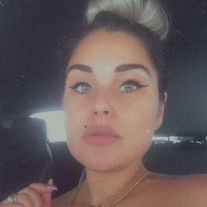 Meet your Posher, Rosali